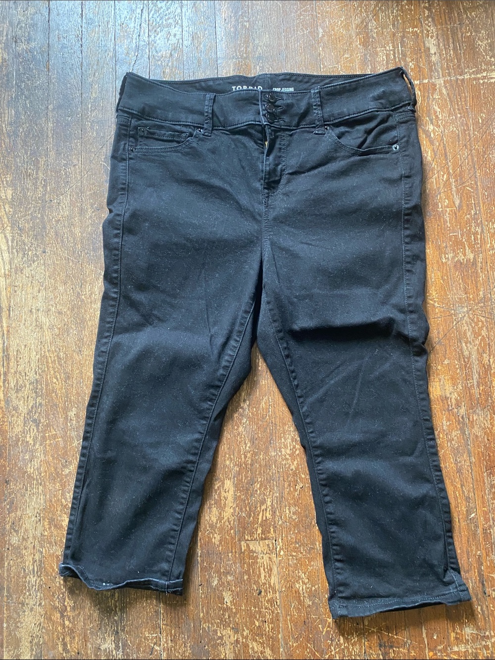 Torrid Black Cropped Women’s Jeans Size 18R